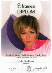 Lenka Stehlíková